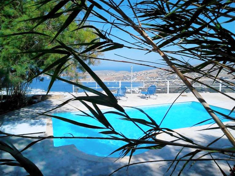 House Paros