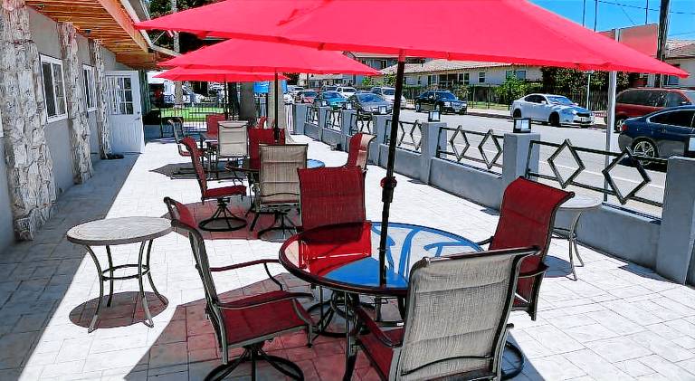 Surf City Inn & Suites — photo 4