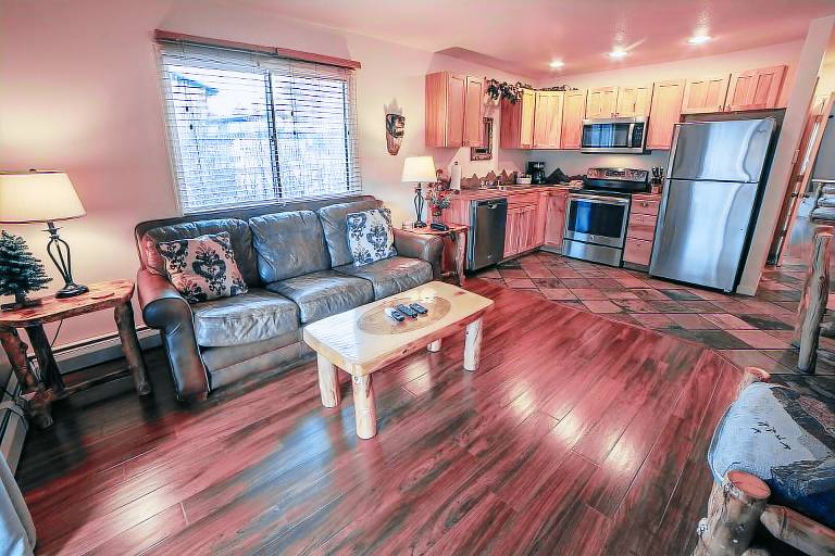 Condo with private pool & terrace — photo 3