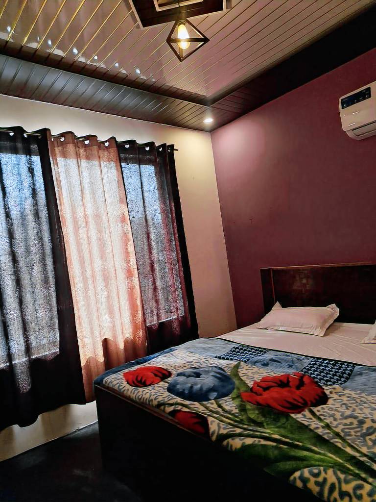 Privyrooms