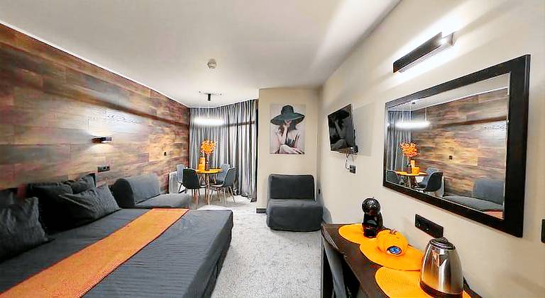 Lovely holiday apartment with pool, hot tub & sauna | Pets are welcome — photo 2