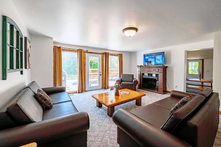 Cabin Wasaga Beach