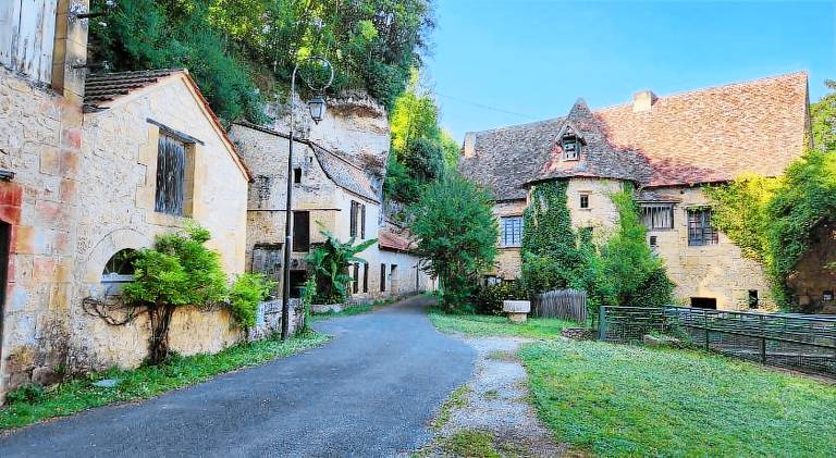 House with 2 rooms for 4 persons — photo 4