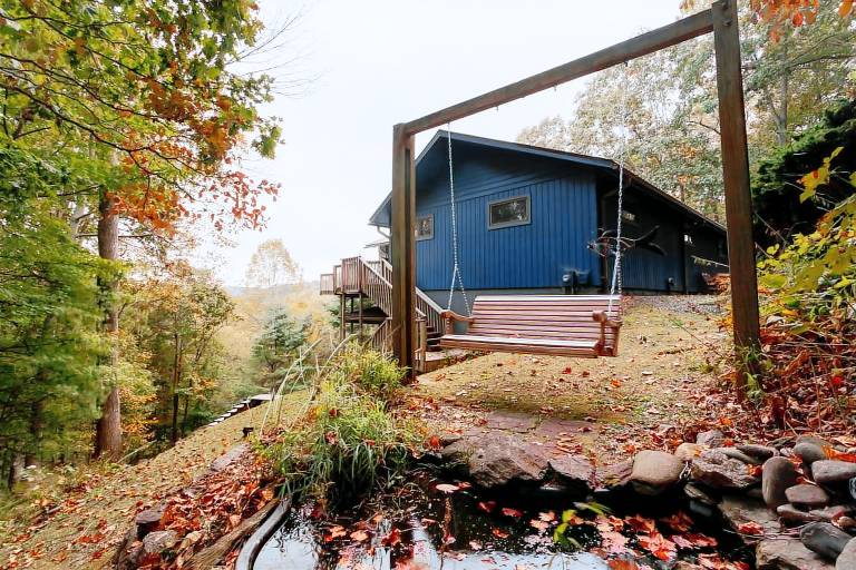 Color Me on the Trail Mountain Retreat near Downtown Asheville! — photo 4