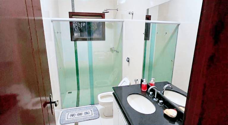House with jacuzzi & pool — photo 2