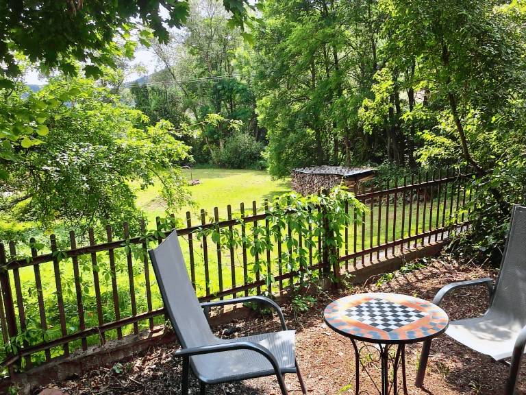 Fully equipped beautiful rental apartment with hot tub & barbecue | Pets are welcome — photo 5