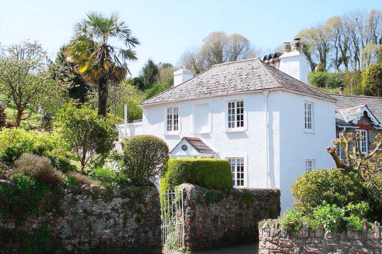 Family-friendly cottage with garden | Water view | Pet-friendly in Paignton