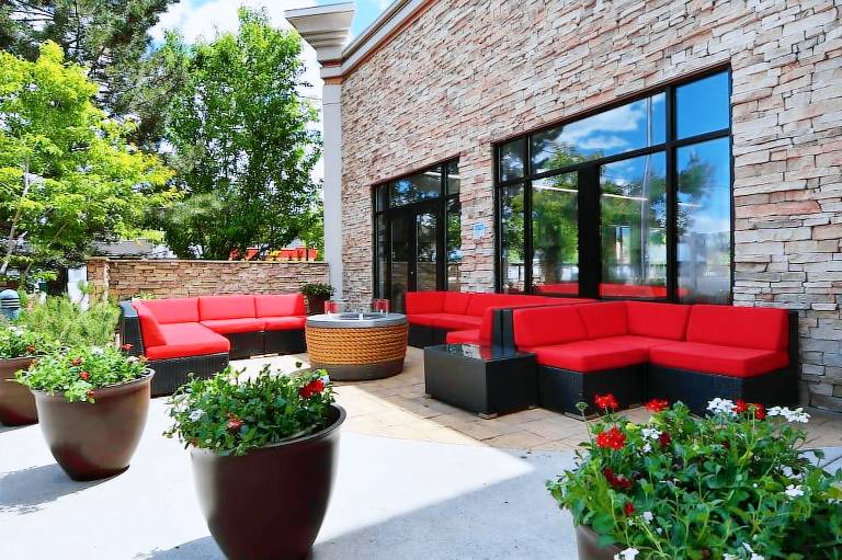 Wood River Inn & Suites