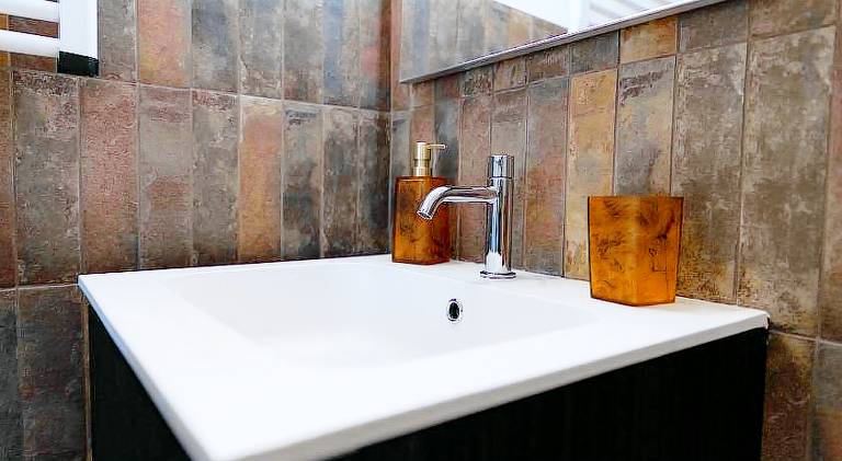Serviced apartment with patio & jacuzzi | Next to the beach | Pet-friendly — photo 5