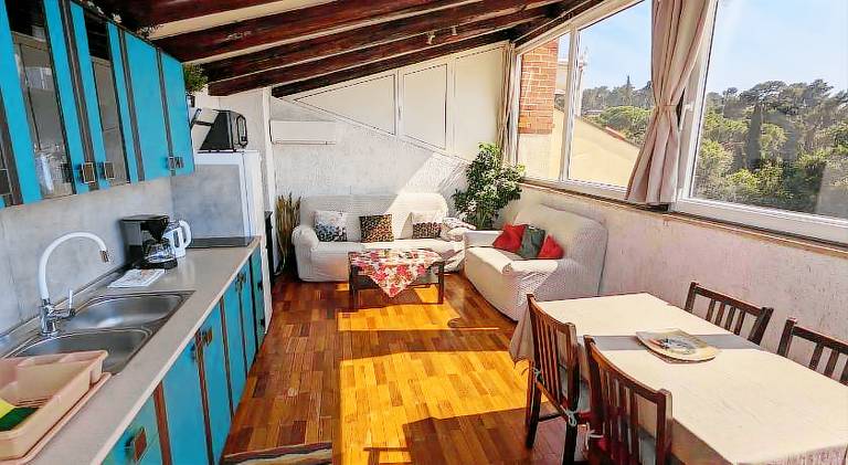 Holiday apartment with garden, grill & terrace — photo 3