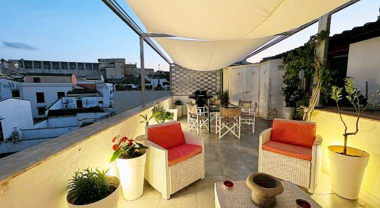 Meetup on The Terrace View With private parking — photo 5