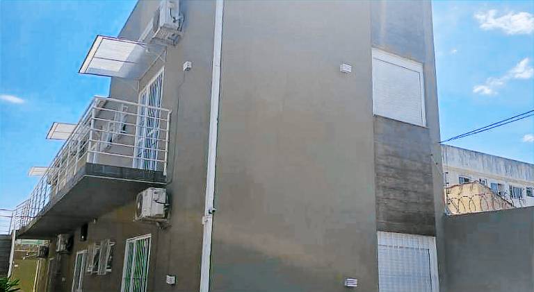 JK QUITINETES EXECUTIVO COM garagem CENTRAL in Pelotas