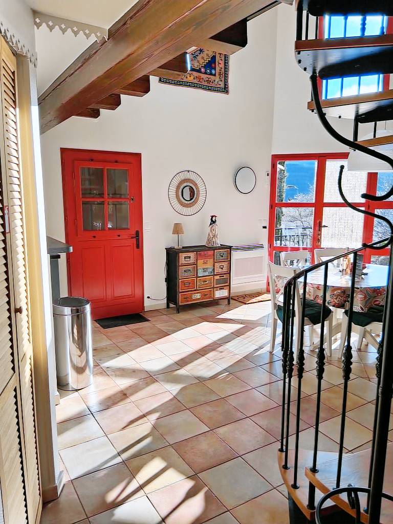 Fully equipped villa with garden & grill | Mountain view | Pets allowed — photo 5
