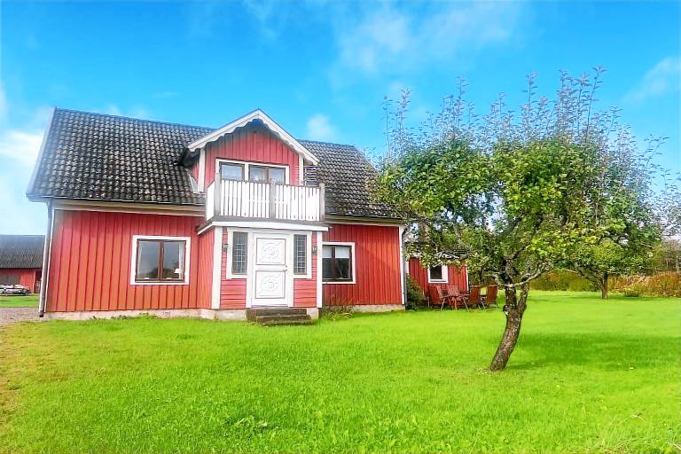 House with garden | Pets are welcome — photo 5