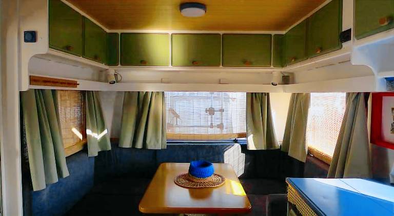 Camper Bros - wynajem przyczepy na polwyspie, 10m od plazy, klimatyzacja in Jastarnia