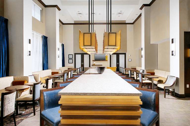 Hampton Inn & Suites by Hilton Falls Church — photo 2
