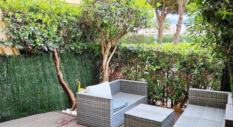 Holiday apartment with pool — photo 4