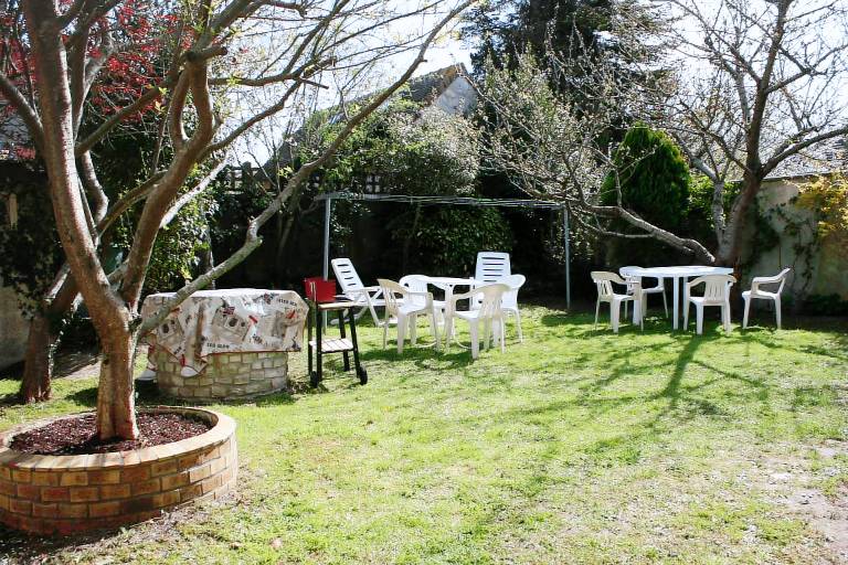 House with garden & barbecue | Garden view — photo 2