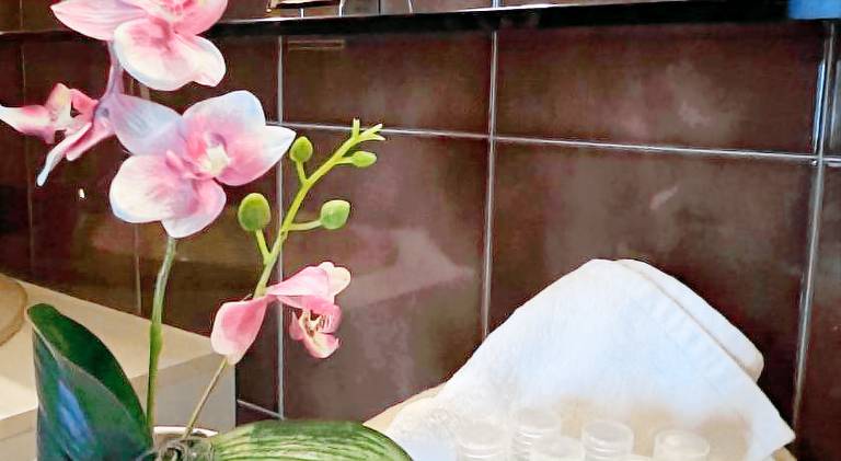 Accogliente camera con bagno privato — photo 5