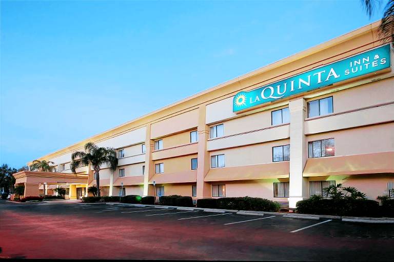 La Quinta Inn & Suites by Wyndham Tampa Fairgrounds - Casino in Tampa, FL