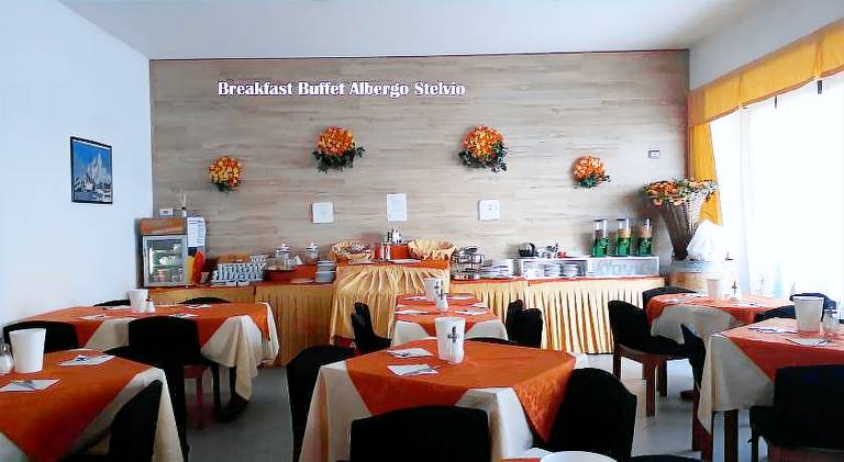 Hotel Bed & Rooms, Corte Rossa -1 Min Walk To Bernina Express — photo 4