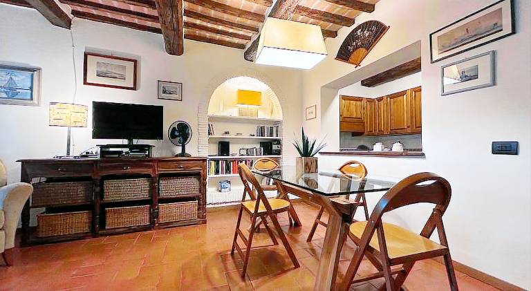 Holiday apartment with 2 rooms for 6 persons — photo 3