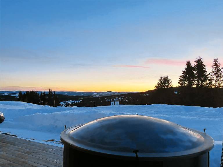 Fully equipped wonderful cottage with barbeque & patio | Pets are welcome in Lillehammer