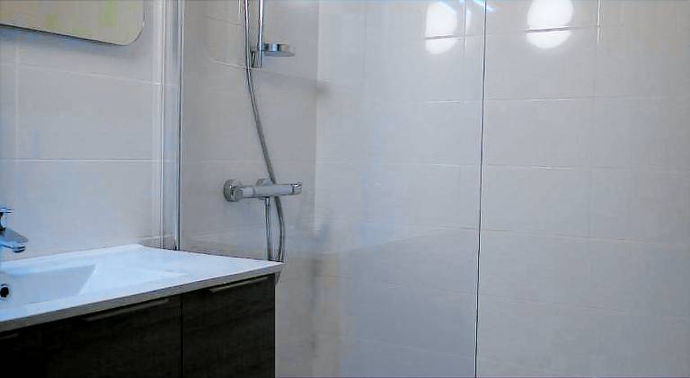 Big serviced apartment with yard | Ski nearby | Pets are welcome — photo 2