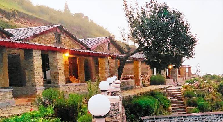 Meraki Huts