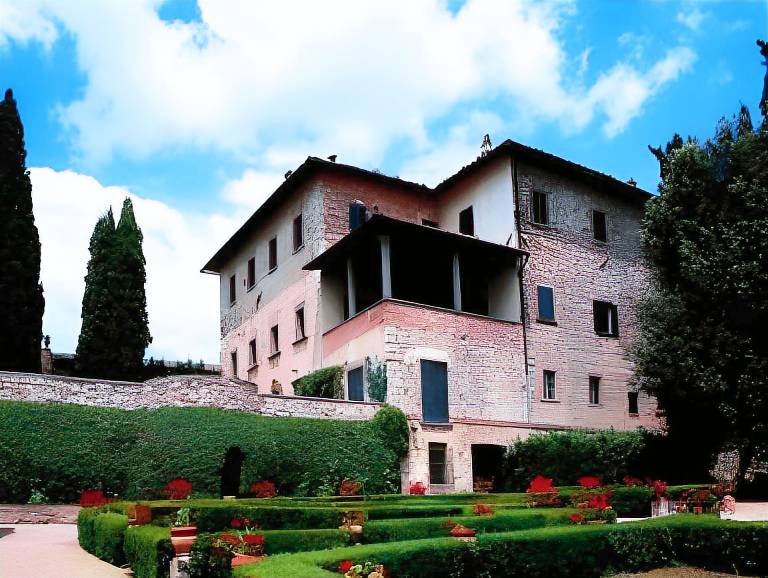 House with yard in Castellina in Chianti