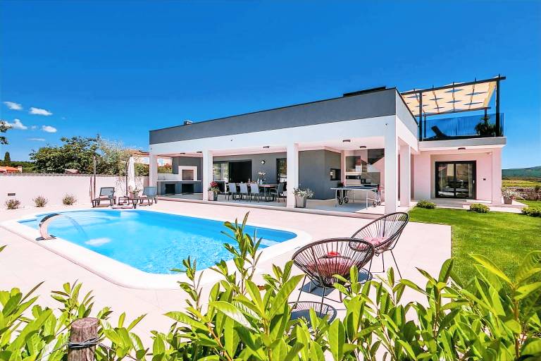 Villa  Hrboki