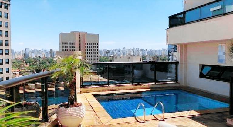 Holiday apartment with hot tub & pool — photo 3