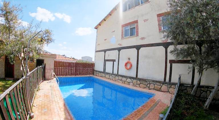 Chalet with private pool, terrace & garden | Dogs allowed — photo 3