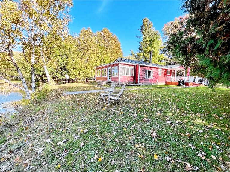 Cabin Evart