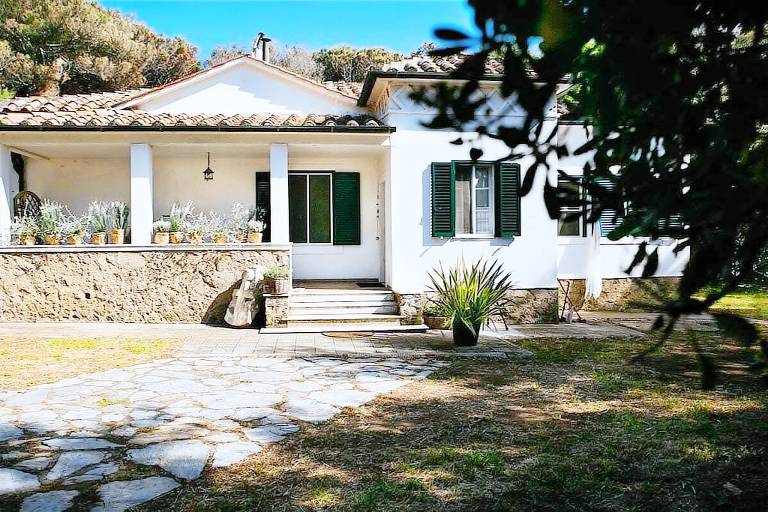 House with 2 rooms for 5 persons — photo 2
