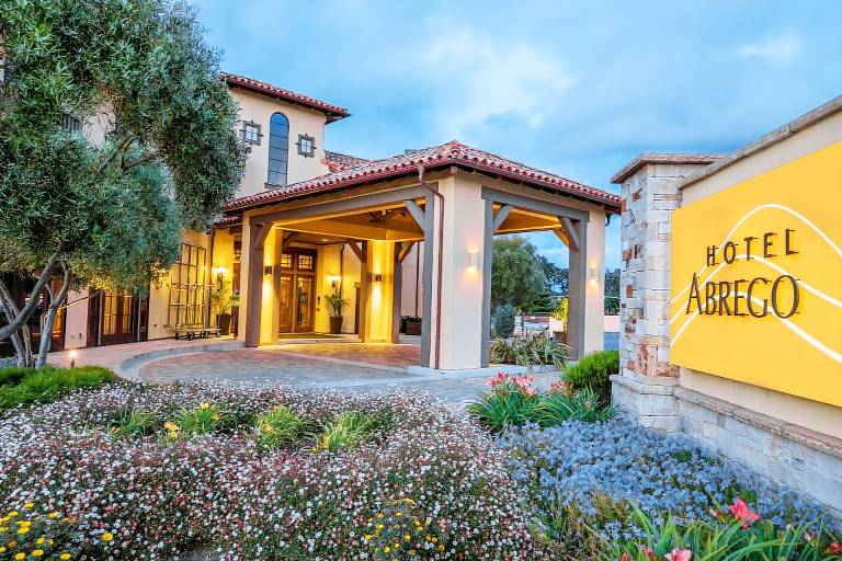 Hotel Abrego