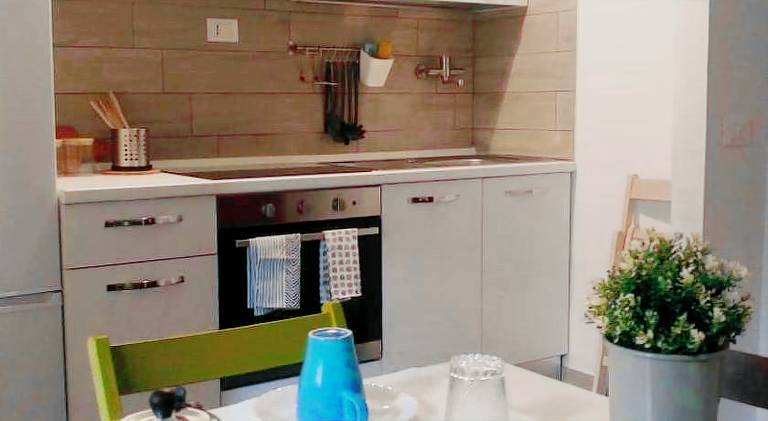 Apartment with 1 room for 4 persons — photo 4