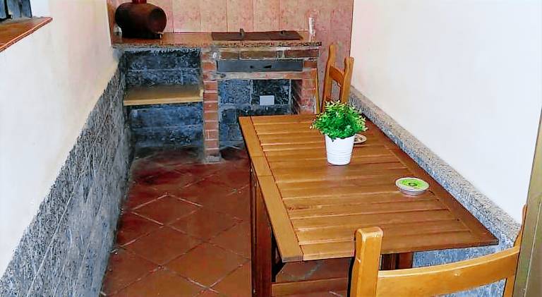 House with 2 rooms for 6 persons — photo 5