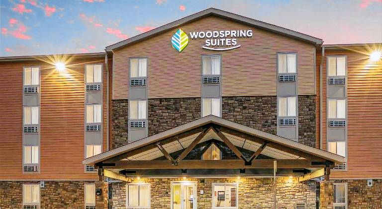 WoodSpring Suites Novi Farmington — photo 4
