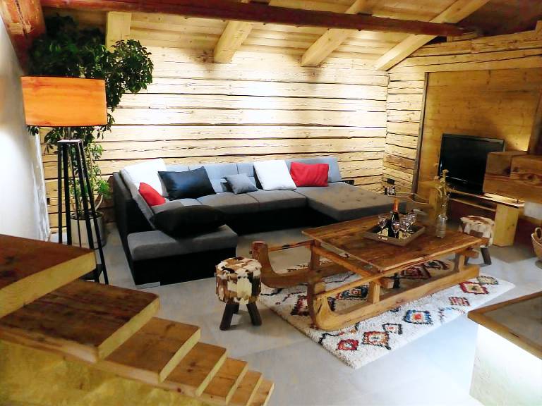 Fully equipped rental apartment with patio | Pet-friendly — photo 5