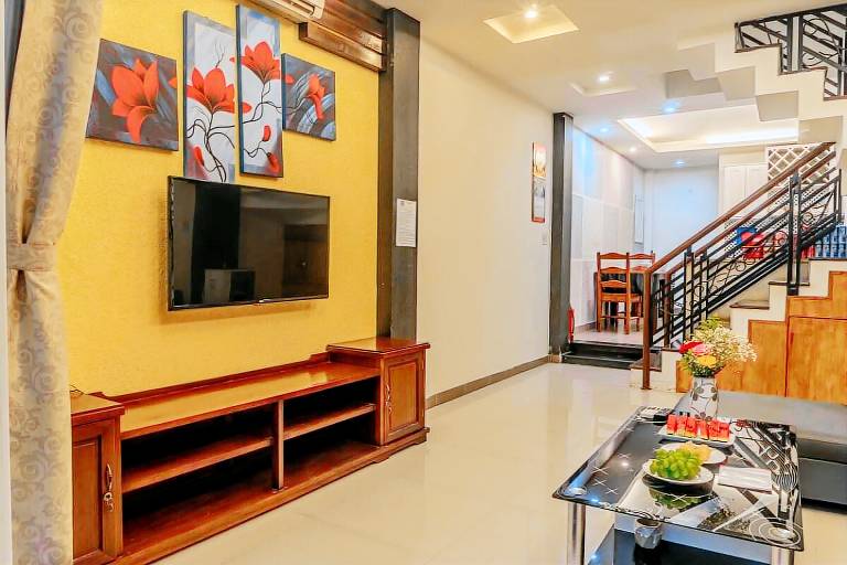 AuraHome 5 Bebrooms, Rooftop BBQ, City center in Nha Trang
