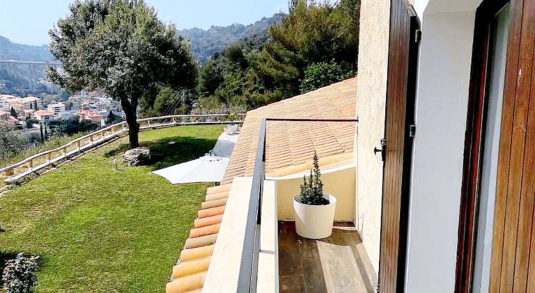 Villa-Monti Luxury Villa with Private Pool, Fully Air Conditioned Bedrooms, 5 Star Superhosts! — photo 5