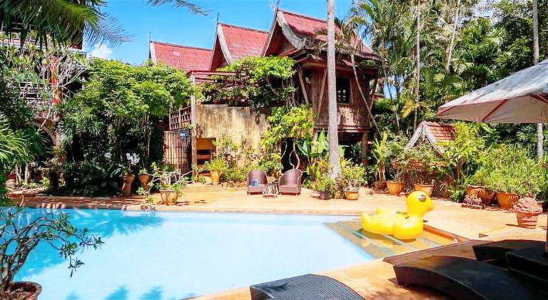 11 Rooms in Chiang Dao