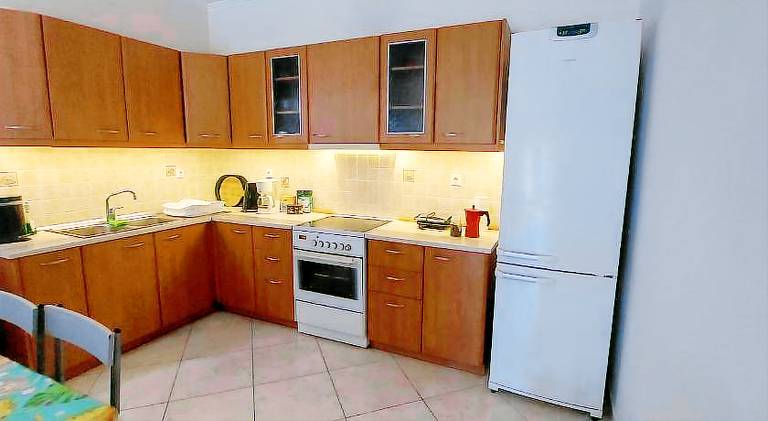 Rental apartment with BBQ, yard & terrace — photo 4