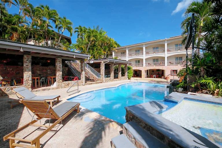 Lazy Parrot Inn in Rincon