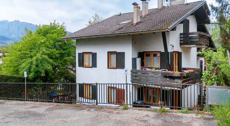 Pleasant apartment with yard & patio | Dogs allowed — photo 4