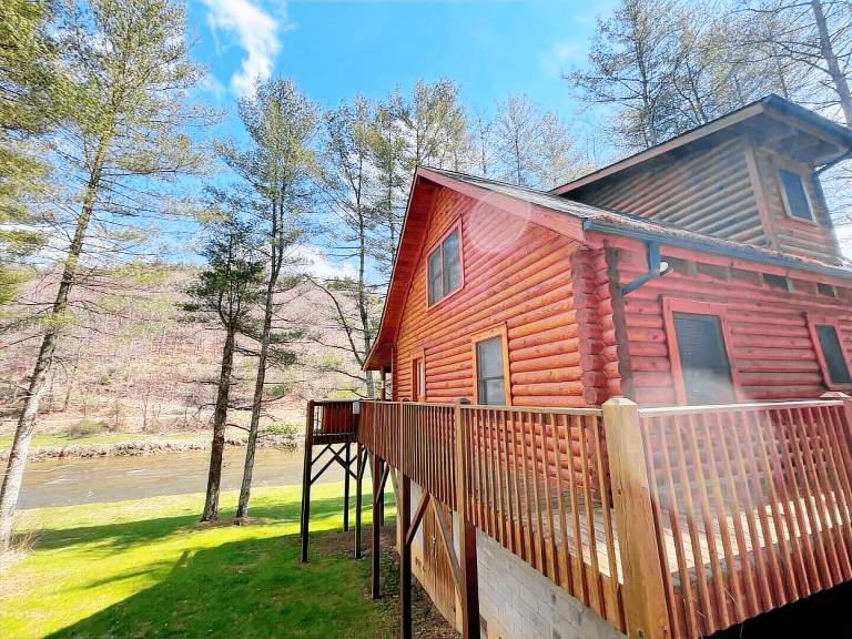 Cabin Grassy Creek