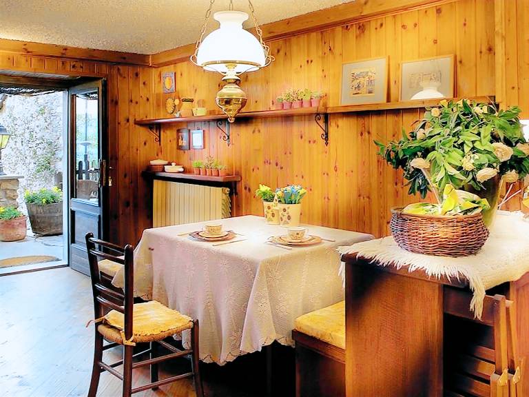 Enchanting chalet in Gratillon with mountain view and sauna — photo 3