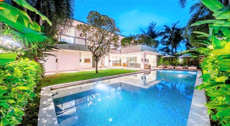 Wonderful villa with private pool, terrace & yard | Perfect for remote work | Dogs allowed — photo 2