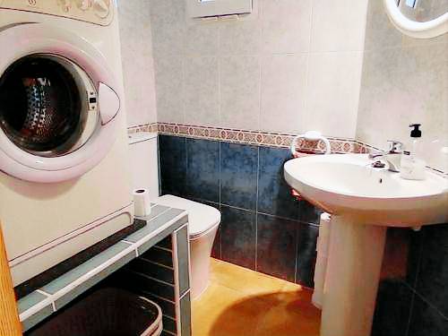 Located in the center of the village of Carvalhal ! — photo 2